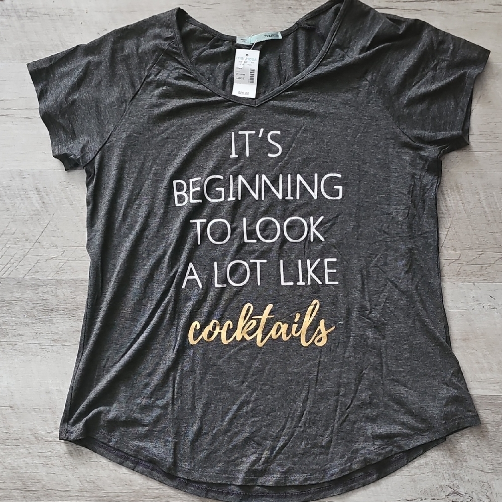 NWT Maurices Charcoal Graphic Tee with Gold Accent